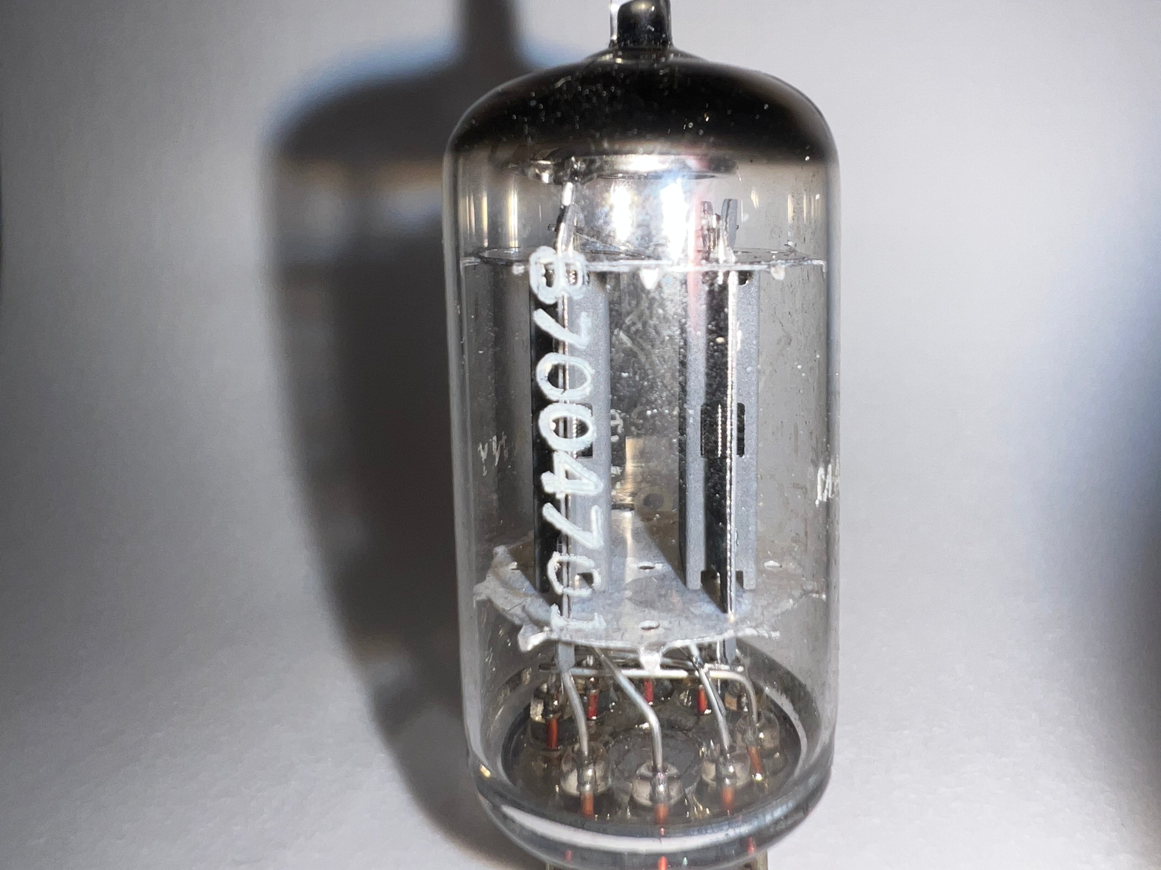 Vintage ECC83 Vacuum Tube (ID: 2124)